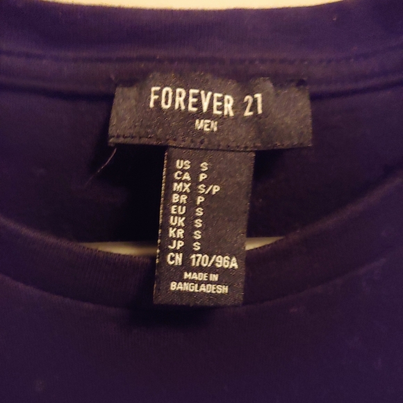 Basic oversized black tee - Picture 2 of 3